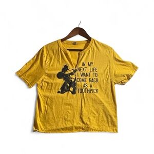 Women’s Rip From YellowStone Graphic Crop Top Size Large Yellow Short Sleeve